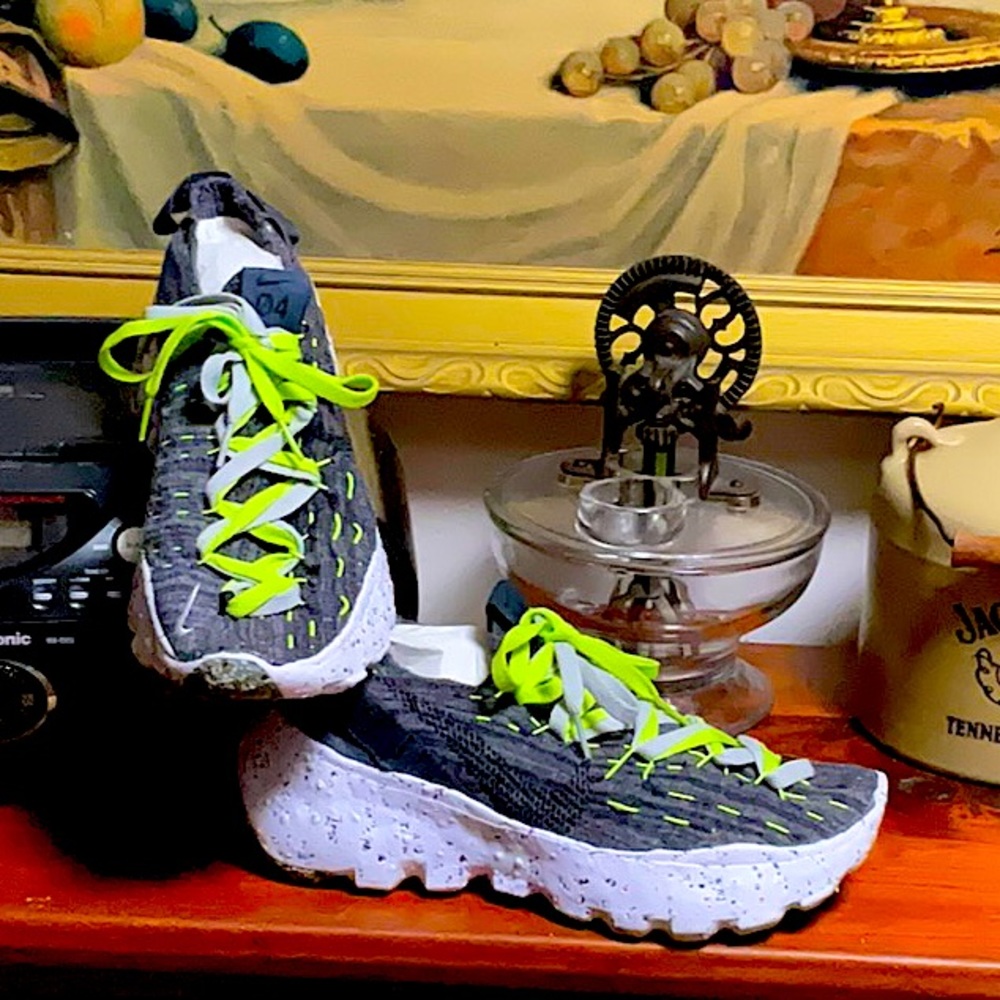 Nike Men's Black and Neon Green Athletic Shoes